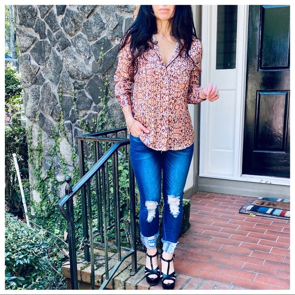 Snakeskin print button down blouse - Picture 3 of 8